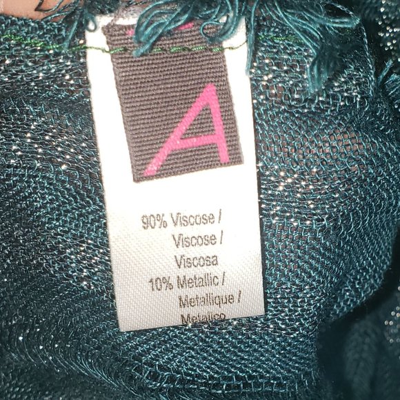 Stole/ Wrap - Picture 4 of 4